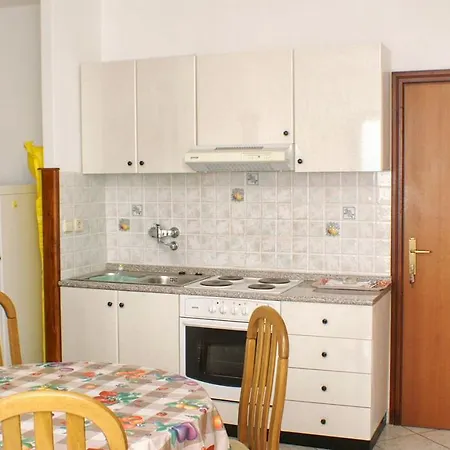 4339b  Zavalatica